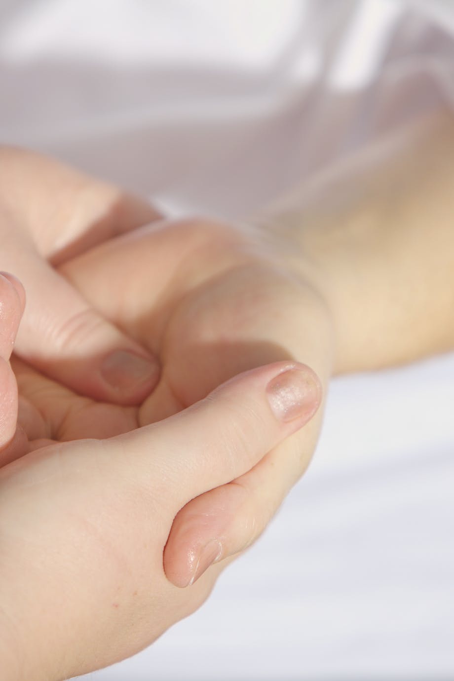 treatment-finger-keep-hand-161477-1